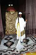Kostel s hrobem kr�le Lalibely. Lalibela. Etiopie.
