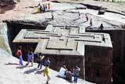 Kamenn� chr�m sv. Ji��. Lalibela. Etiopie.
