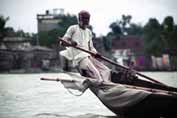 Doprava po �ece. Dh�ka. Banglad�.