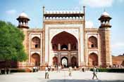 Komplex Taj Mahalu. M�sto Agra. Indie.