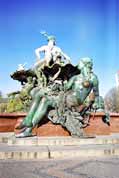 Neptunova font�na. Berl�n. N�mecko.