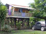 Typick� karibsk� obytn� d�m. Manzanillo. Kostarika.