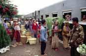 Na �elezni�n�m n�dra��. Oblast okolo vesnice Kalaw.  Myanmar (Barma).