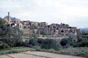 Pou�tn� vesnice Kharanagh. Okol� m�sta Yazd. �r�n.