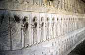 Reli�fy v Persepolis. �r�n.