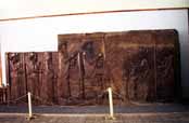 N�lez z Persepolis. �r�nsk� n�rodn� muzeum. Teher�n. �r�n.