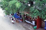 Pouli�n� �ivot, Dakar. Senegal.