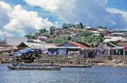 Lok�ln� p�evoz v Manadu. Sulawesi, Indon�sie.