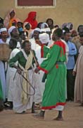 Tan��c� dervi�ov�. Me�ita Hamed-an Nil, Chart�m (Omdurman). S�d�n.