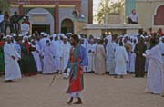 Tan��c� dervi�ov�. Me�ita Hamed-an Nil, Chart�m (Omdurman). S�d�n.