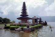 Chr�m Bratan. Bali, Indon�sie.
