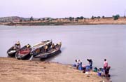 �ivot u �eky Senegal a pohled do Mauret�nie, Bakel. Senegal.