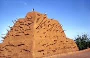 Hrobka vl�dce Askia. M�sto Gao. Mali.