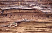 Star� domy lid� Tellem v zemi Dogon. Mali.