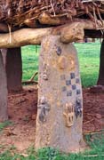 Dekorace togu-na, zem� Dogon. Mali.