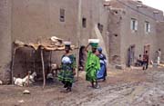 Ulice ve m�st� Djenn�. Mali.