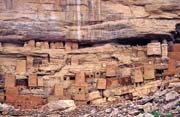 Star� domy lid� Dogon ve vesnici Teli. Mali.
