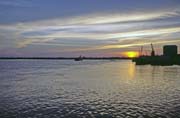 Z�pad slunce nad �ekou Rejang ve m�st� Sibu. Sarawak,  Malajsie.