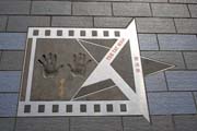 Tsim Sha Tsui Promenade, nebo-li Promen�da hv�zd. Hong Kong.
