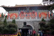 Buddhistick� monaterie Po Lin - m�sto, kde stoj� Tian Tan Buddha. Hong Kong.