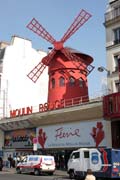 Kabaret Moulin Rouge, Montmartre, Pa��. Francie.