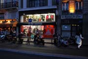 No�n� �ivot, Montmartre, Pa��. Francie.