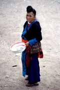 �ena z kmene Hmong. Vesnice Pakbeng. Laos.