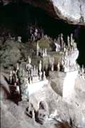 Jeskyn� Pak Ou. Laos.