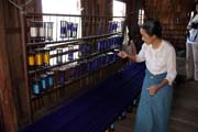 Tradi�n� v�toba l�tek, jezero Inle. Myanmar (Barma).