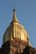 Chr�my v Baganu se rozkl�daj� na plo�e 42 km �tvere�n�ch. V�t�ina chr�m� byla postavena v letech 1000-1200, kdy byl Bagan hlavn�m m�stem prvn� Barmsk� ��e. Myanmar (Barma).