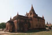 Chr�my v Baganu se rozkl�daj� na plo�e 42 km �tvere�n�ch. V�t�ina chr�m� byla postavena v letech 1000-1200, kdy byl Bagan hlavn�m m�stem prvn� Barmsk� ��e. Myanmar (Barma).