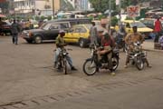Douala, nejv�t�� mesto Kamerunu je ekonomick�m centrem v oblasti. Kamerun.