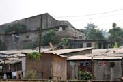 Douala, nejv�t�� mesto Kamerunu je ekonomick�m centrem v oblasti. Kamerun.