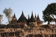 Kamerun - Horsk� vesnice Djingliya v hor�ch Mandara