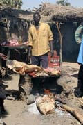 Ob�erstven�. Vesnick� trh v Kujape. Oblast hor Mandara. Kamerun.