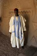 Vysok� kr�lovsk� hodnost��. Kr�lovsk� pal�ce ve m�st� N'Gaound�r� (Lamidat de N'Gaound�r�). Kamerun.