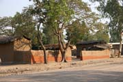 Malovan� domy ve vesnici Maga. Kamerun.