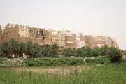 Pohled na m�sto Shibam naz�van� Manhattanem pou�t�. Ve�ker� zdej�� domy jsou hlin�n� mrakodrapy. Oblast Wadi Hadramawt. Jemen.
