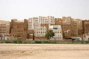 Pohled na m�sto Shibam naz�van� Manhattanem pou�t�. Ve�ker� zdej�� domy jsou hlin�n� mrakodrapy. Oblast Wadi Hadramawt. Jemen.