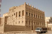 Hlin�n� pal�c ve m�st� Tarim. Oblast Wadi Hadramawt. Jemen.