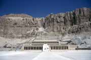 Chr�m Hat�epsut u Luxoru. Egypt.