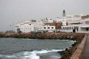 Ulice v p��stavn�m m�st� Al-Mukalla. Jemen.