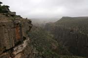 Pohledy do krajiny na planin� Dixam - Dea'rho ka�on. Ostrov Socotra (Suqutra). Jemen.