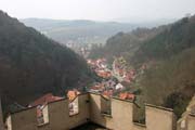 Pohled na vesnici z hradu Karl�tejn. �esk� republika.