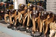 Chr�m Erawan (San Phra Phrom), Bangkok. Thajsko.