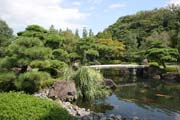 Zahrada Koko-en ve m�st� Himeji. P�kn� p��klad typick� japonsk� zahrady. Japonsko.