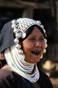�ena z kmene Akha, okol� m�sta Kengtung. Myanmar (Barma).