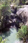 Vodop�d, l'Isalo N�rodn� park. Madagaskar.