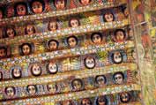 Fresky na strop� chr�mu Debre Berhan Selassie v Gonderu. Etiopie.