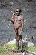 Papua Barat - mu� z kmene Dani